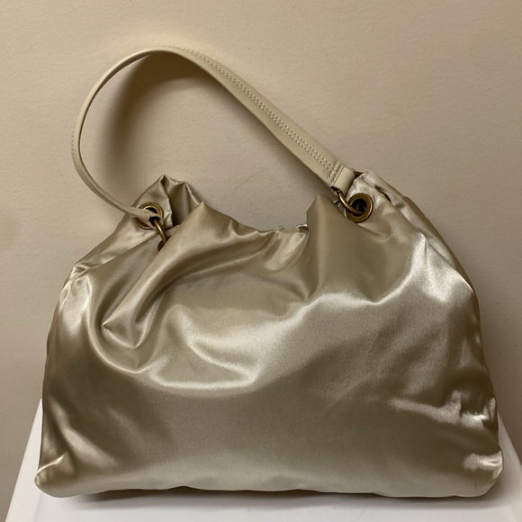 Vera Wang SimplyVera Champagne Satin Shoulder Bag withh patent leather strap - Picture 3 of 10